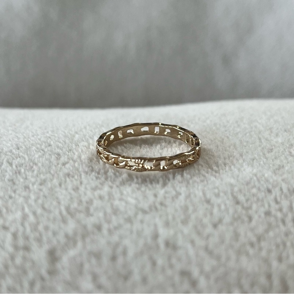 🤍 euc | beautifully textured gold link ring